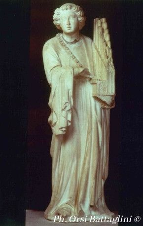 Statua dell’Angelo musicante con organo portativo, exeunte XIV s., Museo dell’Opera del Duomo, Firenze